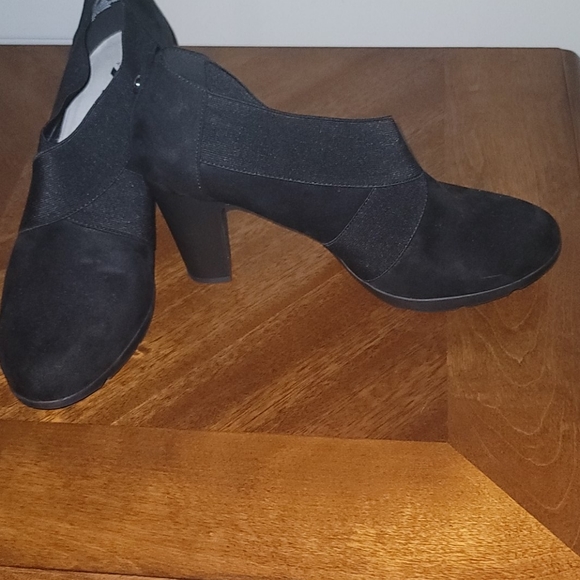 Booties - Picture 3 of 3